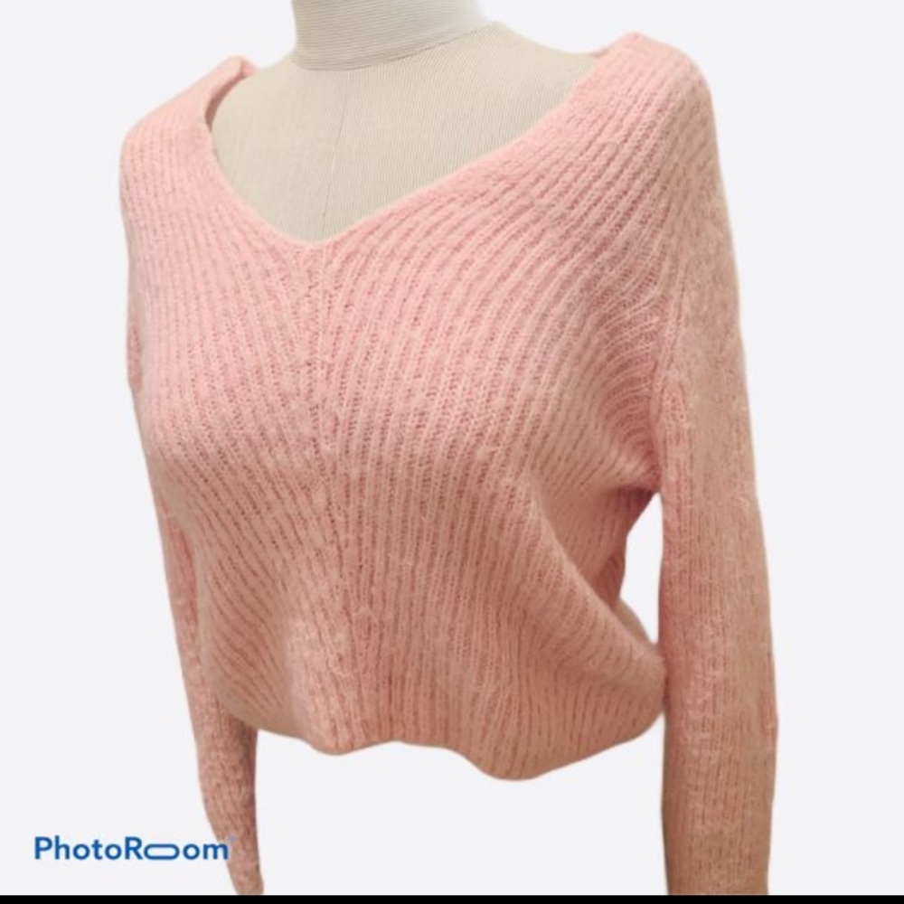 H&M DIVIDED🤩PINK CROP SWEATER KNIT Small v neck